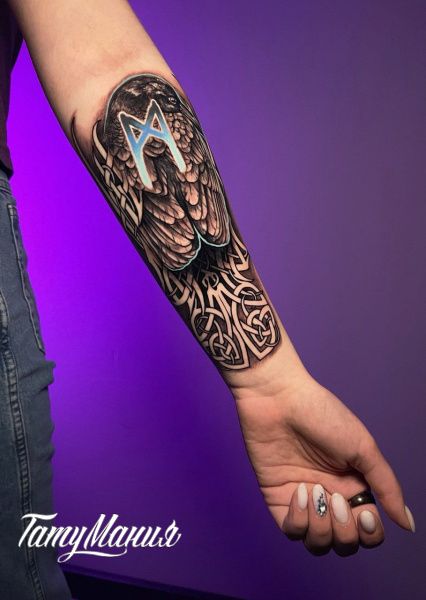 Тату кельтика на руке