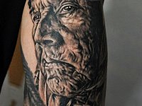 тату портрет индейца