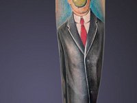 Татуировка Рене Магритт Сын человеческий