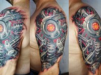 Тату в стиле биомеханика
