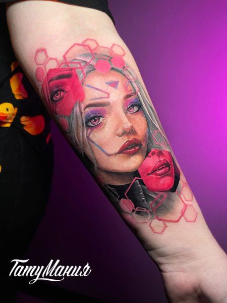 Тату портрет девушки абстракция