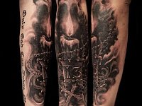 Тату свеча и крест