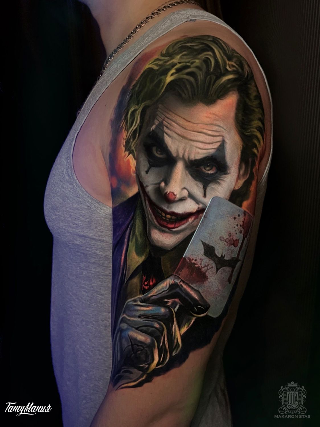 Тату джокер с картой