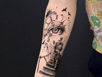 Тату лестница и глаз