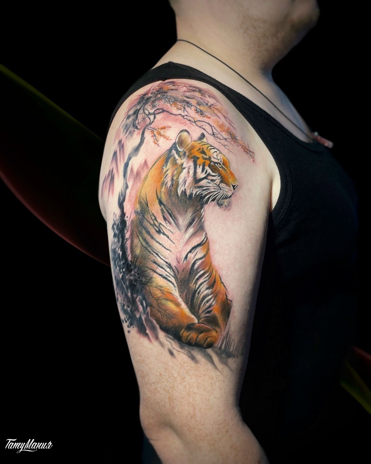 Тату тигр и сакура