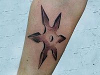 Тату Сюрикэн