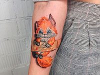 Тату лисичка на предплечье