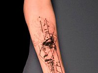 Тату портрет геометрия