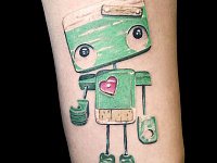 Тату робот на ноге