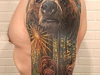 Тату морда медведя на плече