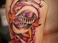 Тату нью скул змея