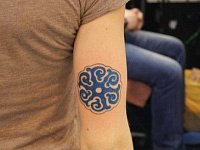 тату свастика