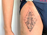 Тату маяк в ромбе