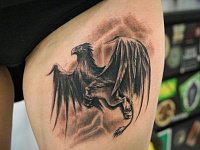 тату черный грифон