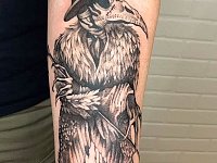 Тату чумной доктор