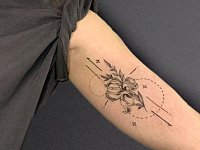 Тату ирис и геометрия