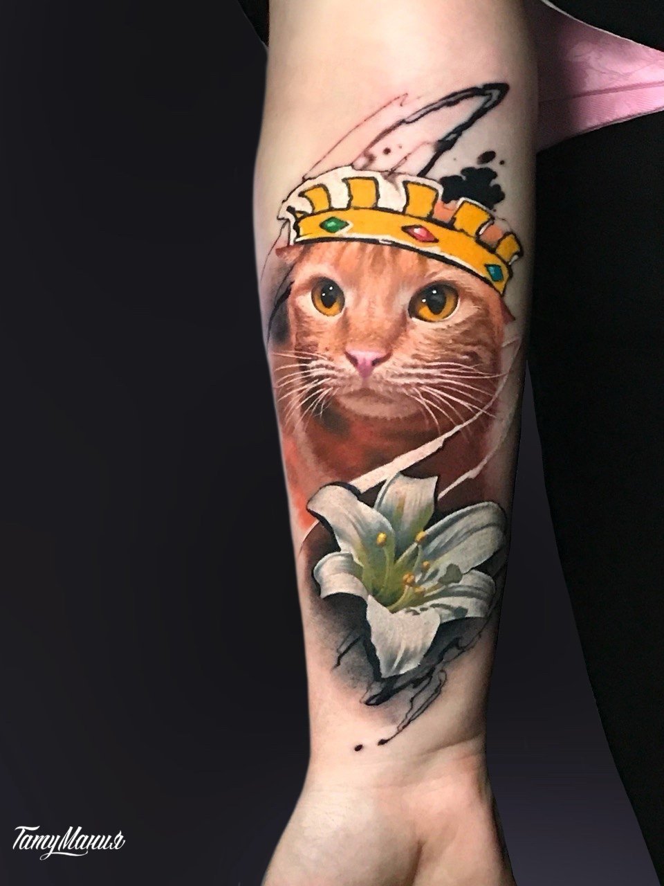 Тату кот и лилия