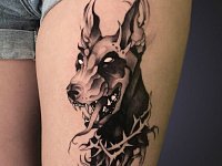 Тату доберман
