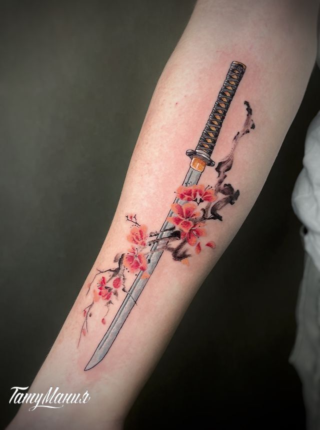 Тату меч и сакура