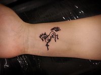 тату лошадка