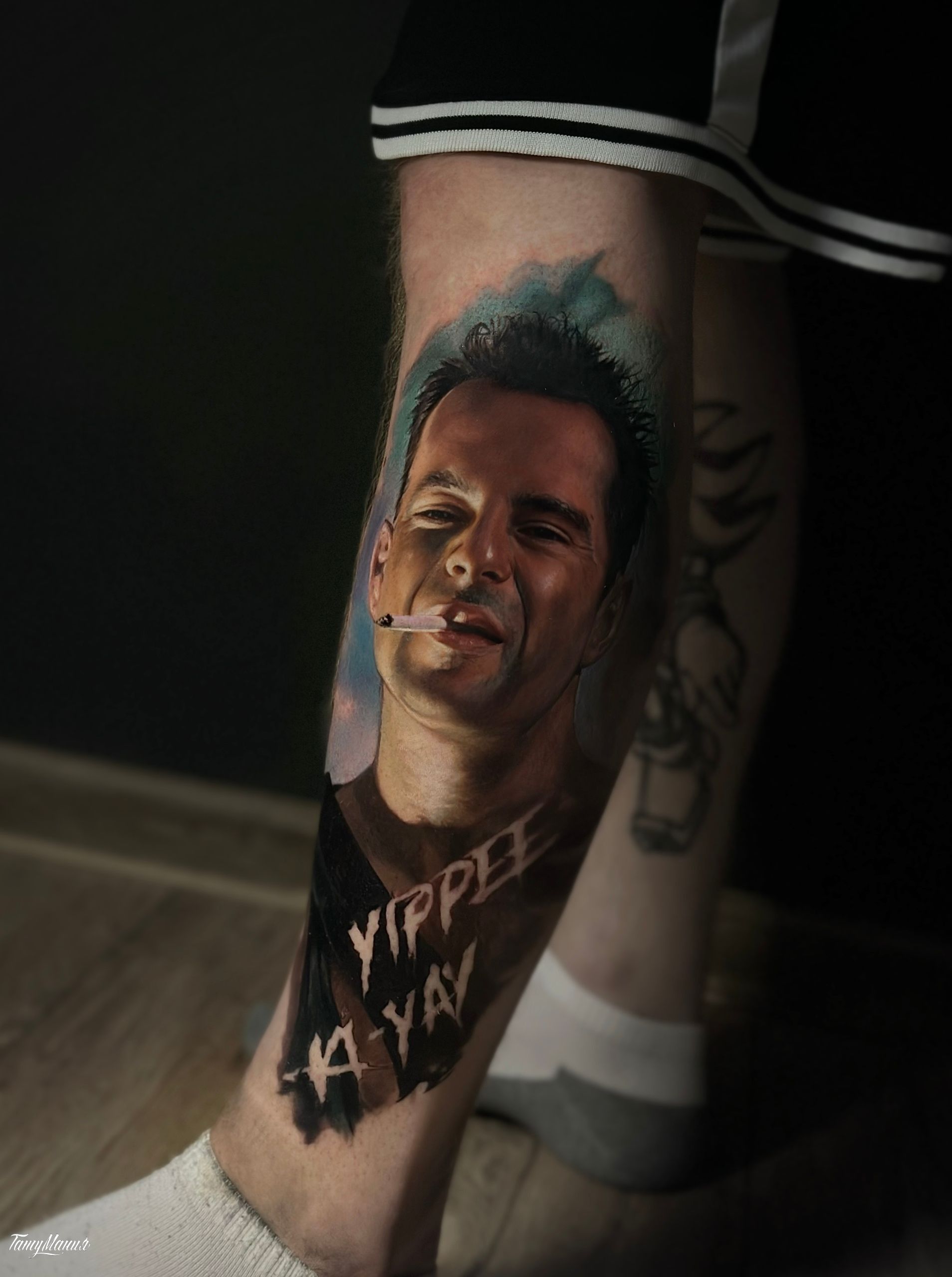 Тату Брюс Уиллис