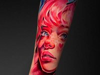 Тату портрет с рожками