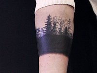 Тату лес блэкворк