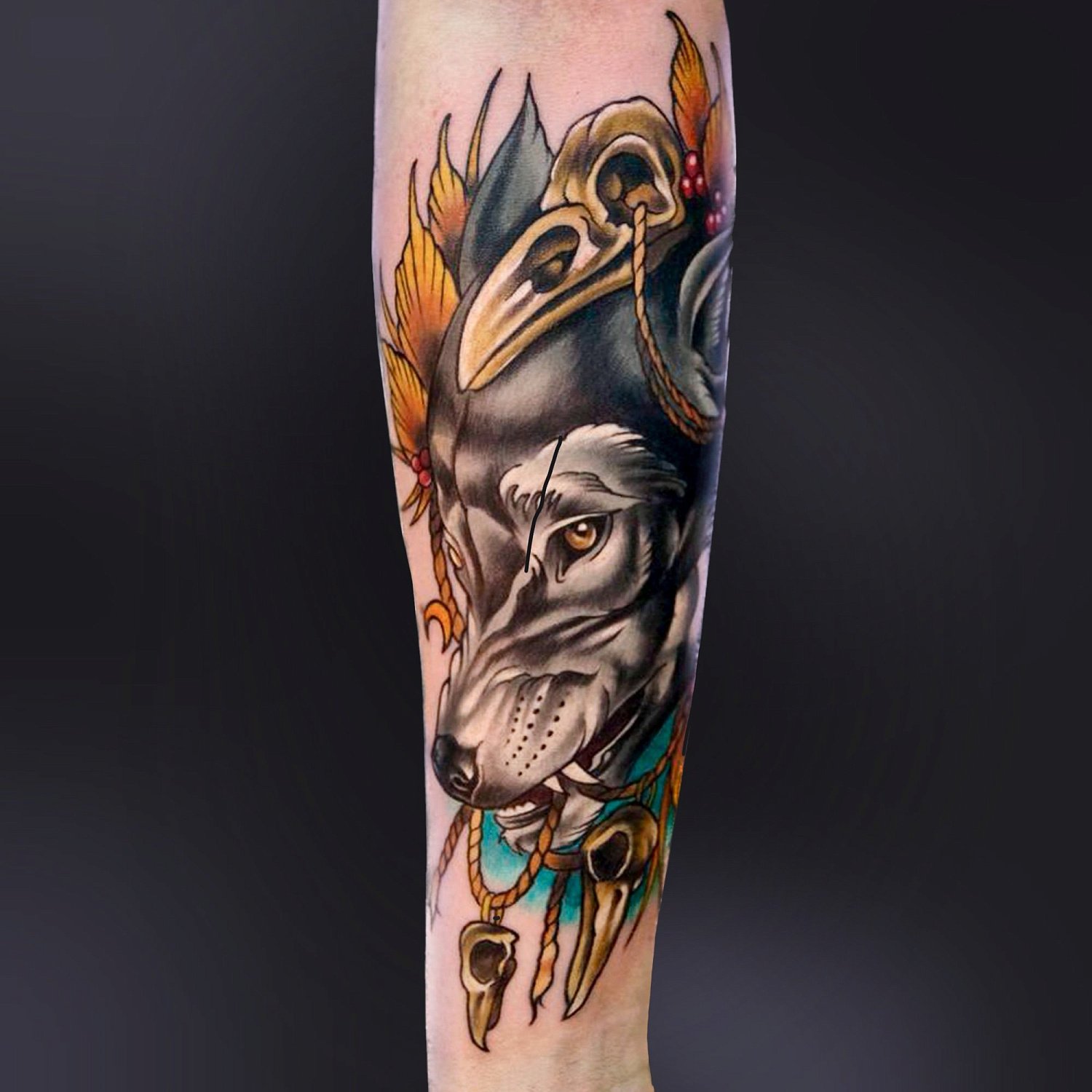 Тату волк на предплечье