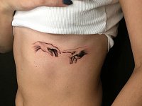 Тату сотворение Адама