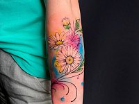 Тату ромашки акварель