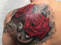 Тату роза барокко