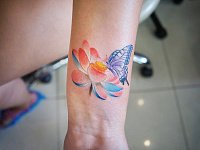 Небольшая татуировка лотос