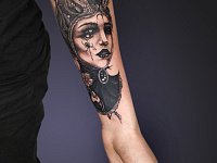 Тату демоническая девушка