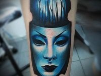 Тату маска на руке