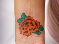 Тату роза