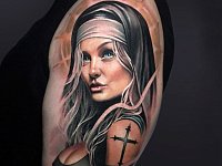 Тату портрет монашки
