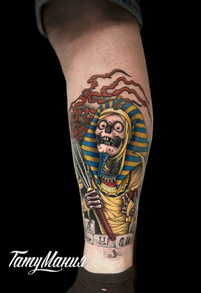 Тату фараон на ноге