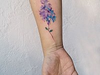 Тату сирень в акварели