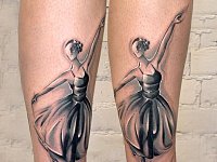Тату балерина на ноге