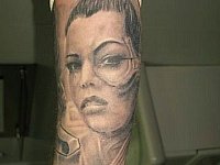 Тату портрет на руке