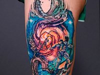 Тату космонавт-серфер