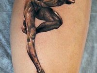 тату в стиле реализм фигурист