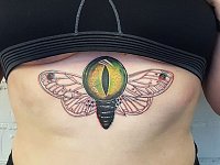 Тату бражник с глазом