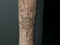 Тату цветок и мандала