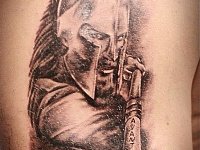Тату воин на плече