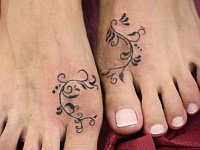 Женские тату на пальцах узор