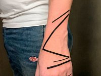 Тату геометрия на руке