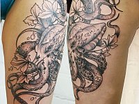 Тату осьминог на ноге