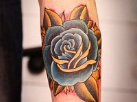 Тату роза