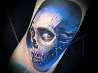 Тату цветной череп